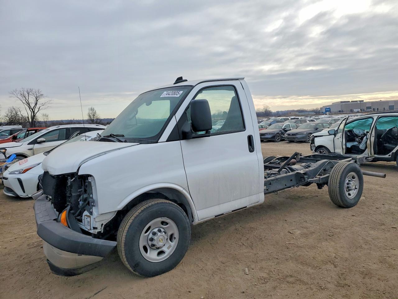 2024 Chevrolet Express Commercial, VIN 1HA0GRF79RN004998 — Front end