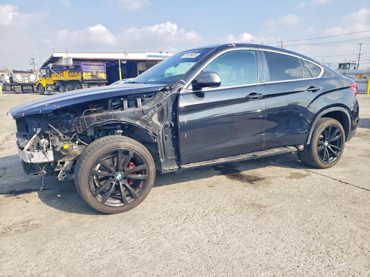 2017 BMW X6 sDrive35i, VIN 5UXKU0C3XH0F99814 — Front end