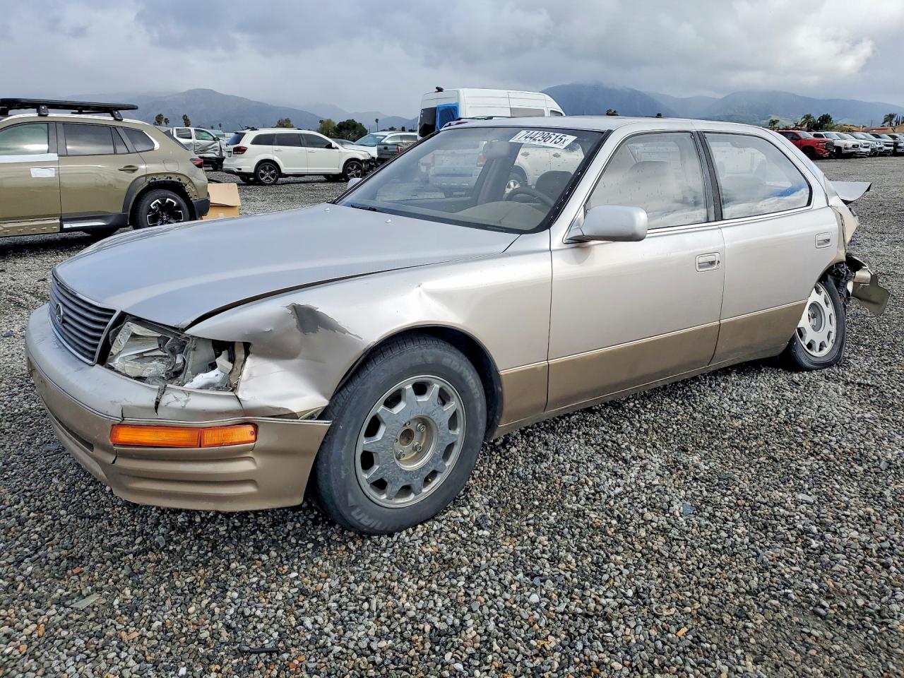 1997 Lexus LS 400, VIN JT8BH28FXV0079074 — Rear end