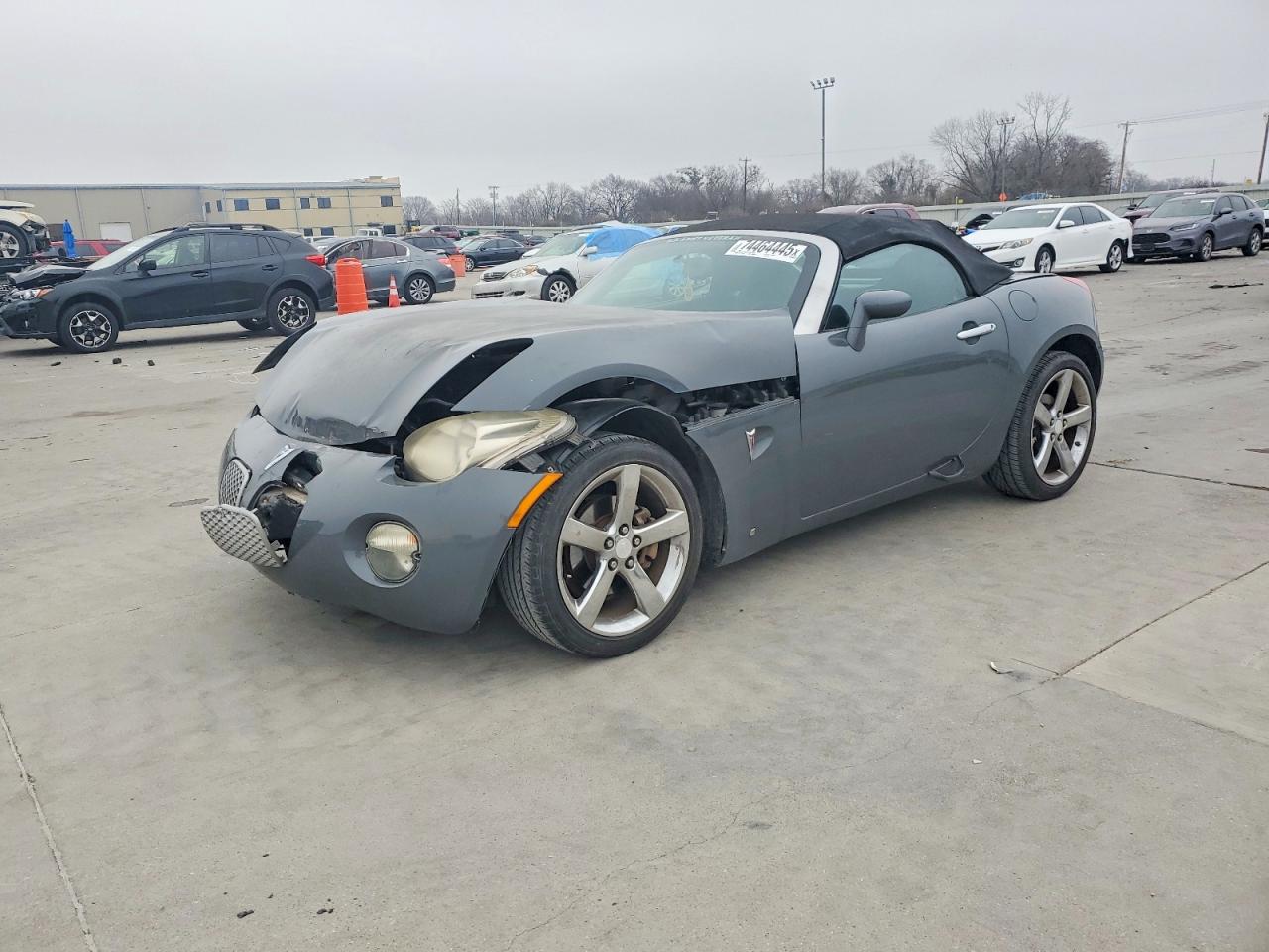 2009 Pontiac Solstice, VIN 1G2MN35B69Y107331 — Front end