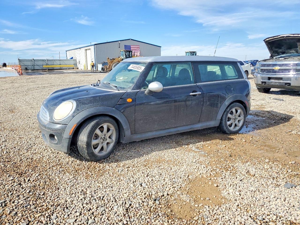 2010 MINI Clubman, VIN WMWML3C57ATX50915 — Град