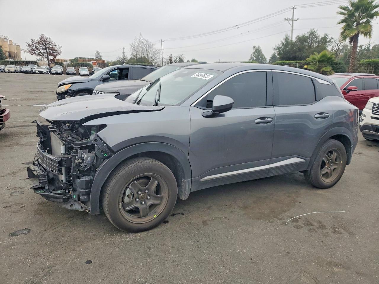 2025 Nissan Kicks SV, VIN 3N8AP6CA9SL318992 — Front end