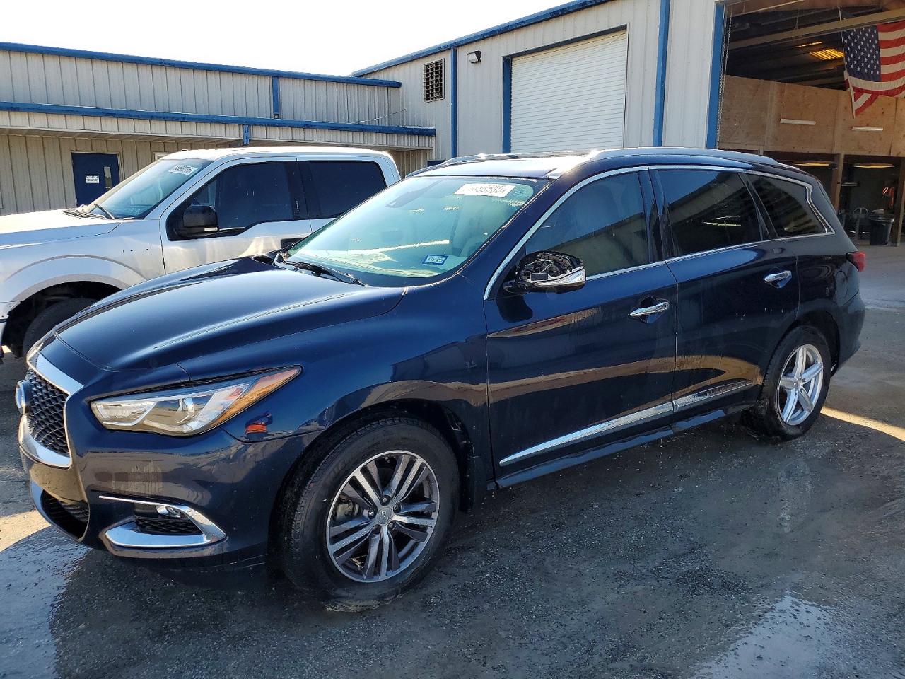 2020 Infiniti QX60 Pure, VIN 5N1DL0MN0LC529963 — Prior damage history