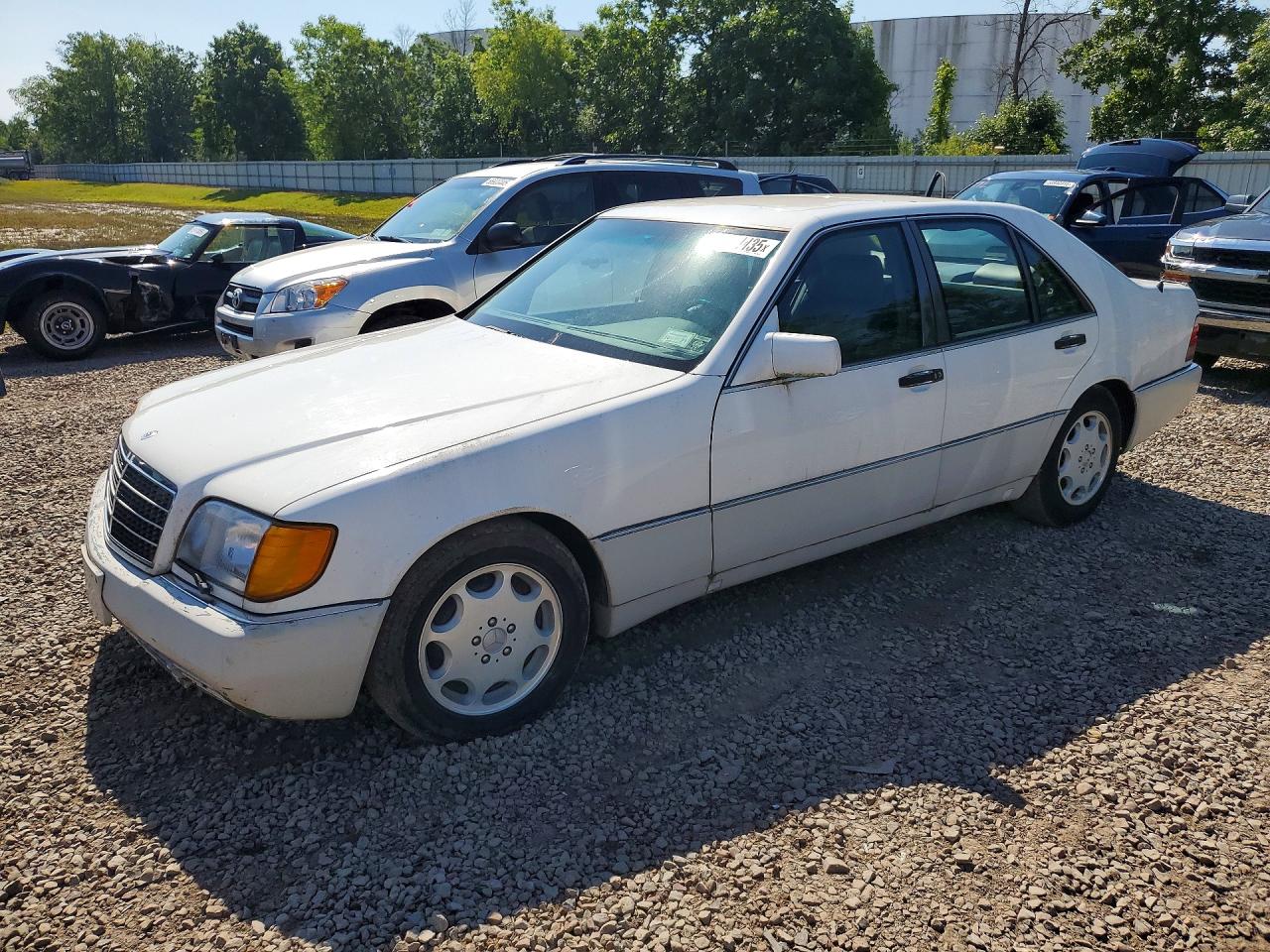 1994 Mercedes-Benz S 320, VIN WDBGA32EXRA156123 — Minor dents and scratches