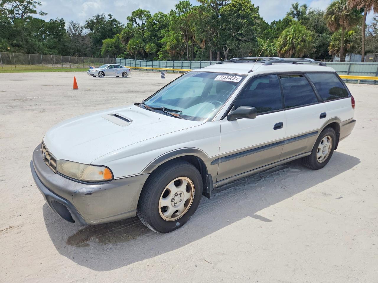 1997 Subaru Legacy Outback, VIN 4S3BG6851V7655077 — Front end