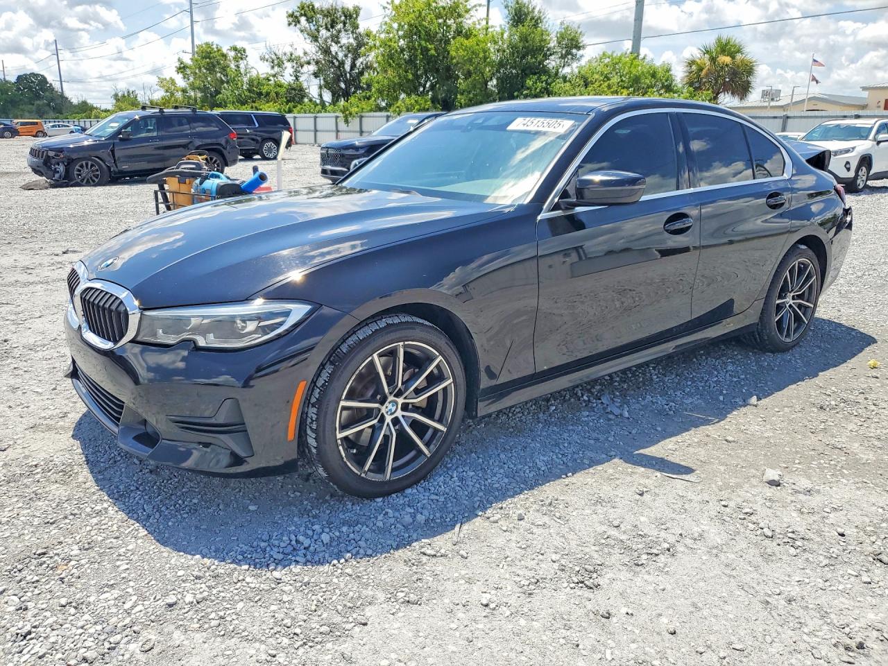 2020 BMW 3 Series 330i xDrive, VIN 3MW5R7J02L8B24636 — Rear end