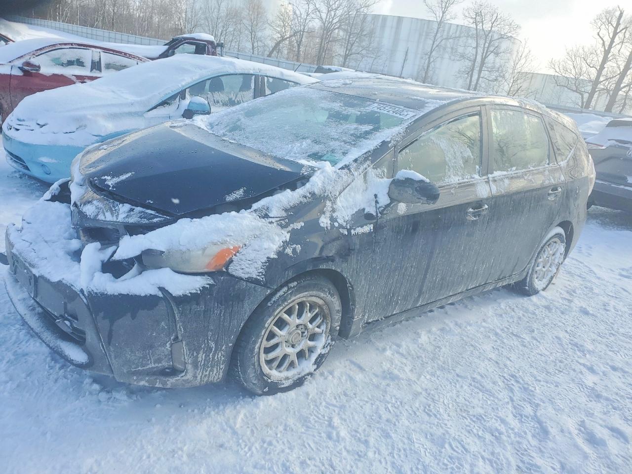 2015 Toyota Prius Four, VIN JTDZN3EU6FJ027194 — Front end