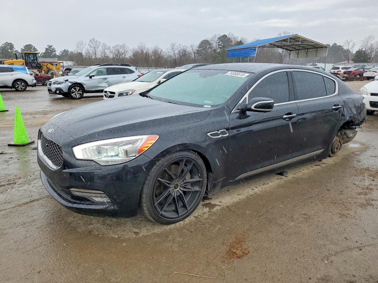 2015 Kia K900 Luxury, VIN KNALW4D44F6017435 — Rear end