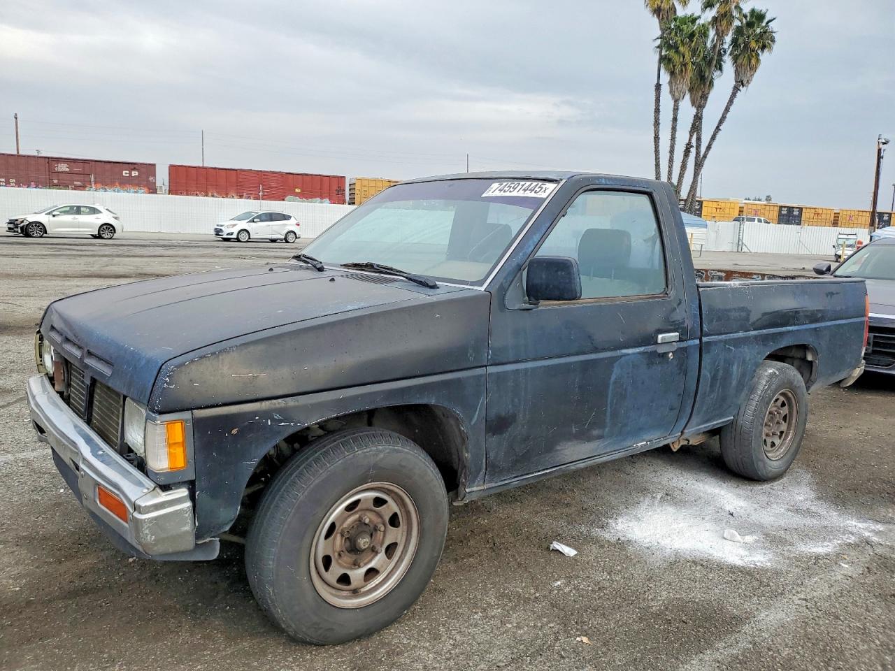 1992 Nissan Frontier XE, VIN 1N6SD11S0NC353280 — Front end
