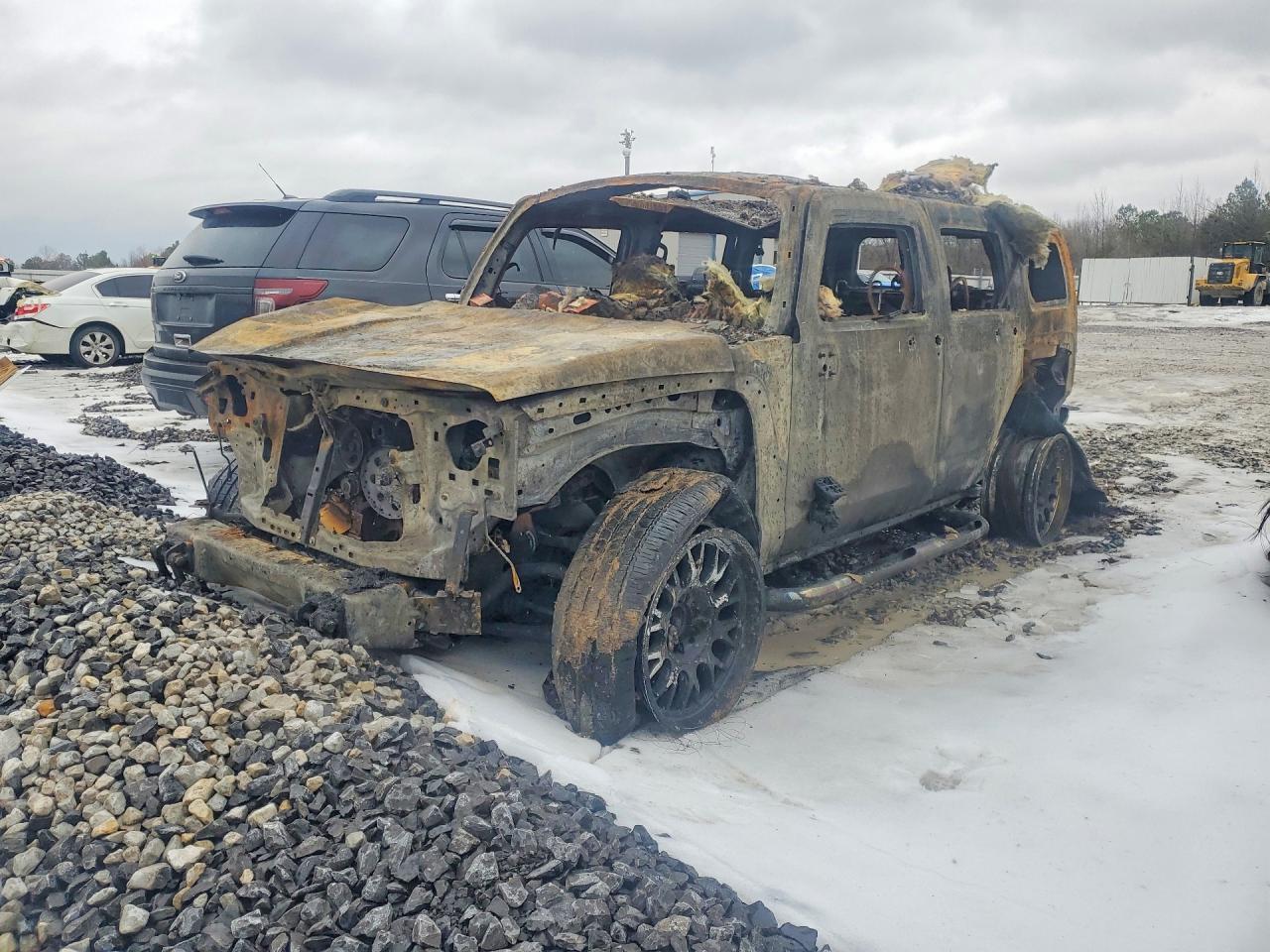 2006 Hummer H3, VIN 5GTDN136368288334 — Engine fire