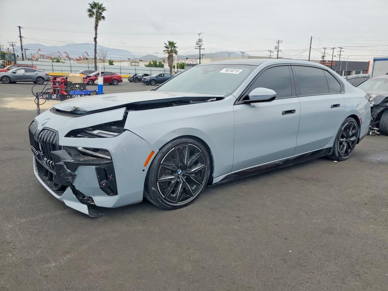 2023 BMW i7 xDrive60, VIN WBY53EJ06PCN66454 — Front end