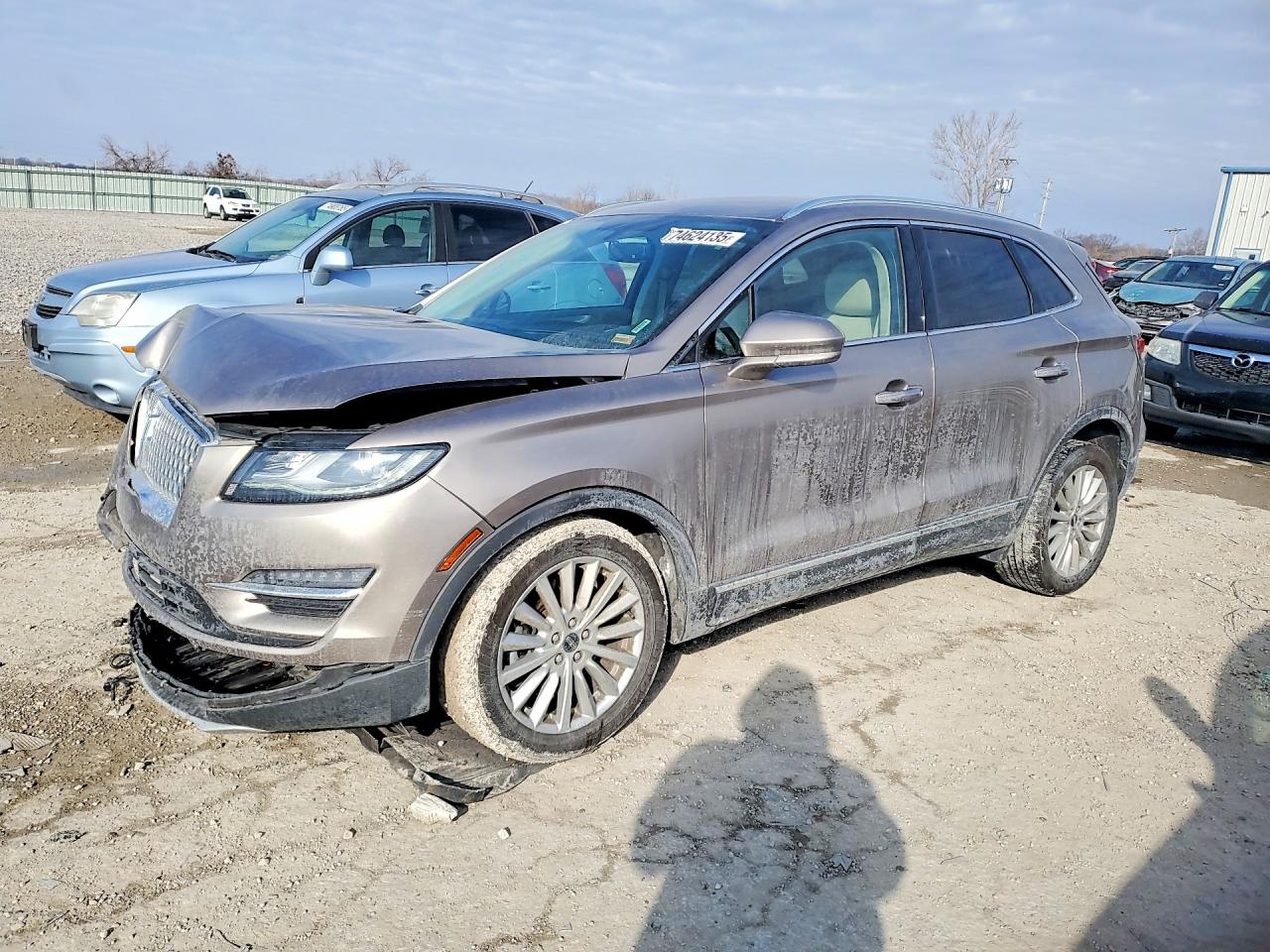2019 Lincoln MKC Standard, VIN 5LMCJ1D92KUL25729 — Front end