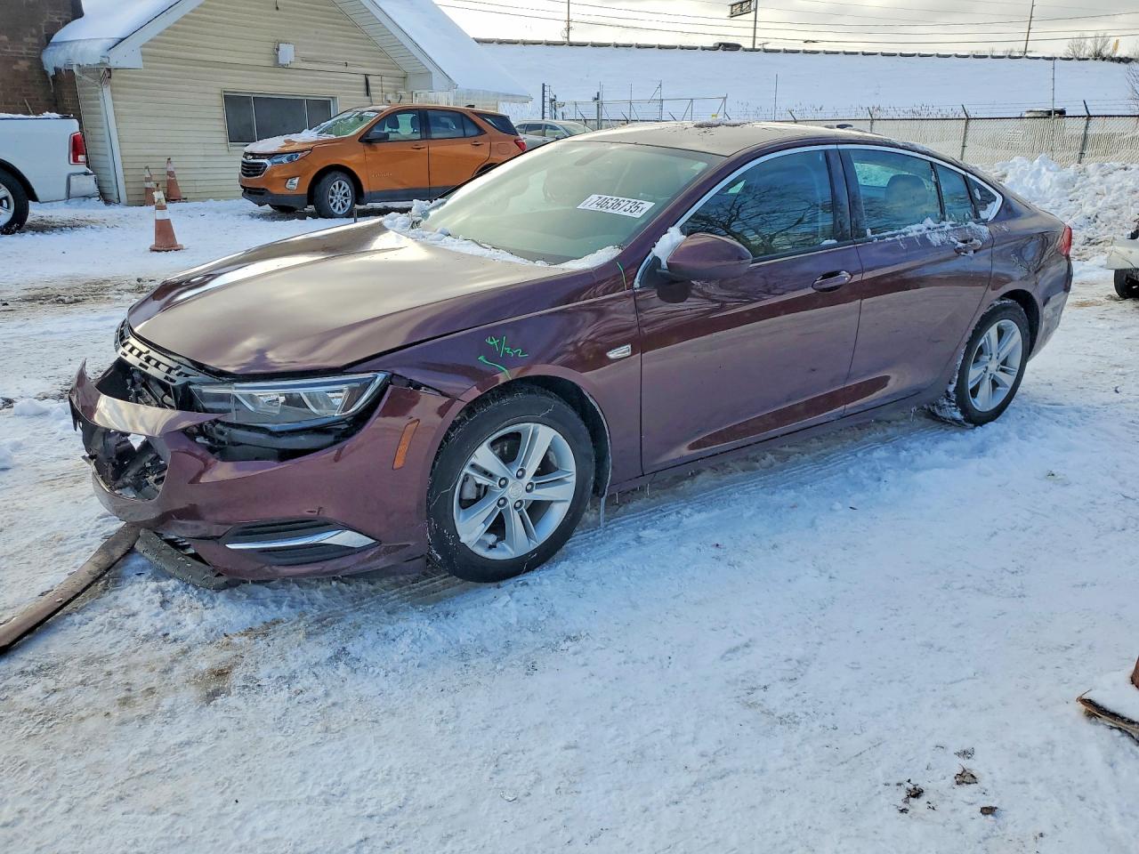 2020 Buick Regal Preferred, VIN W04GL6SX6L1007286 — Перед