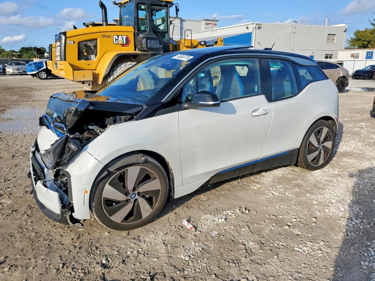 2020 BMW i3, VIN WBY8P4C07L7G70496 — Front end