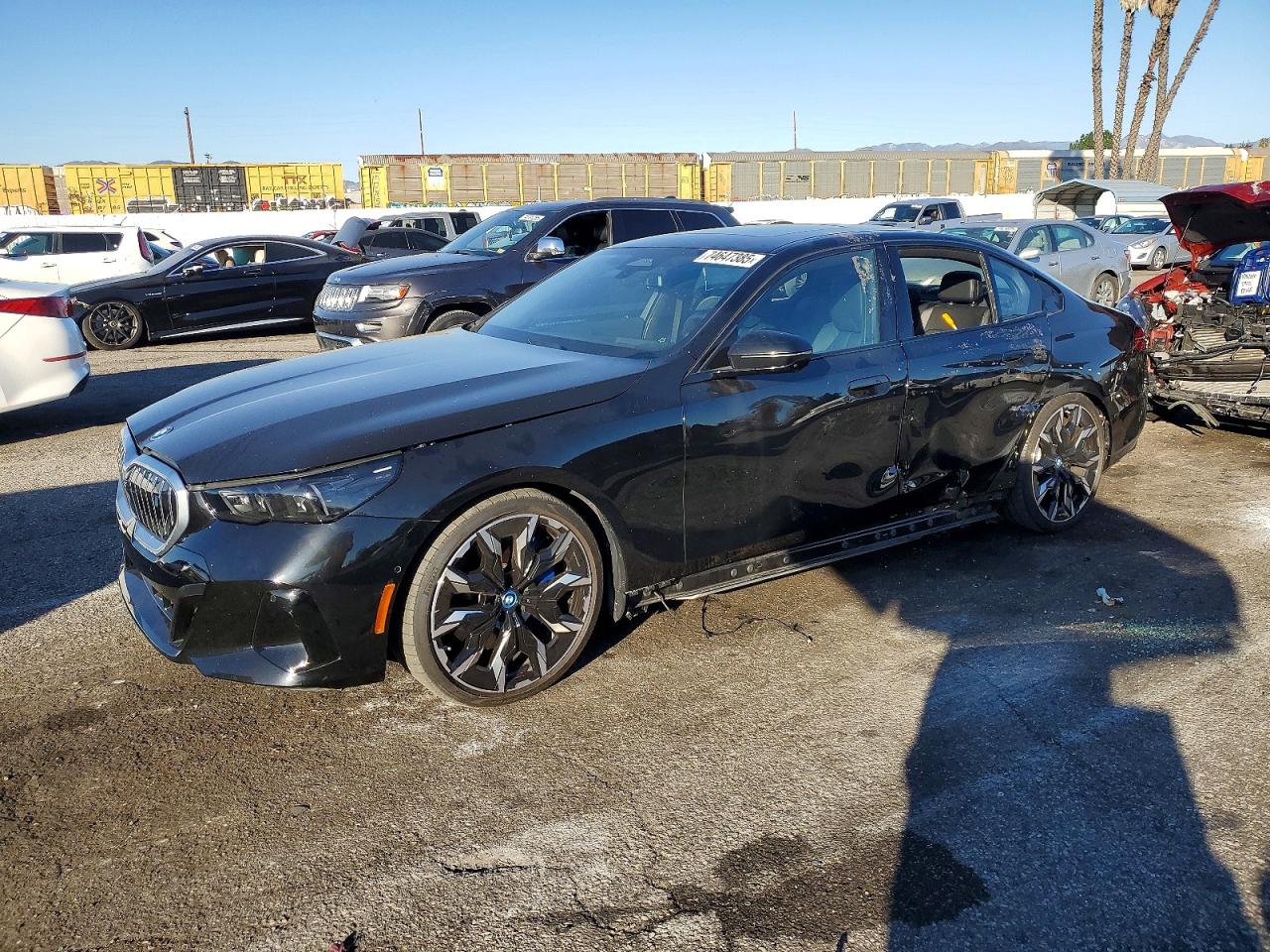 2025 BMW i5 xDrive40, VIN WBY13HG05SCT19510 — Side