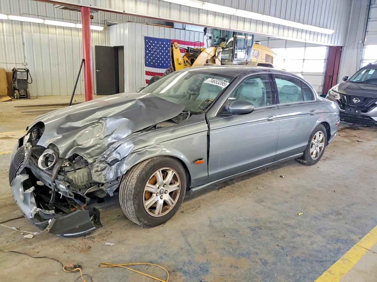 2003 Jaguar S-Type, VIN SAJEA01TX3FM71622 — Front end