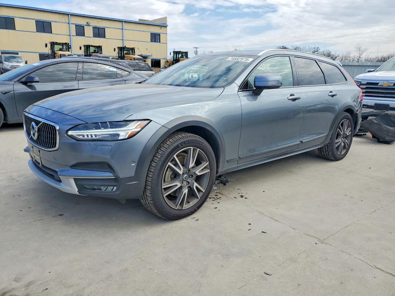 2017 Volvo V90, VIN YV4A22NL3H1007752 — Зад