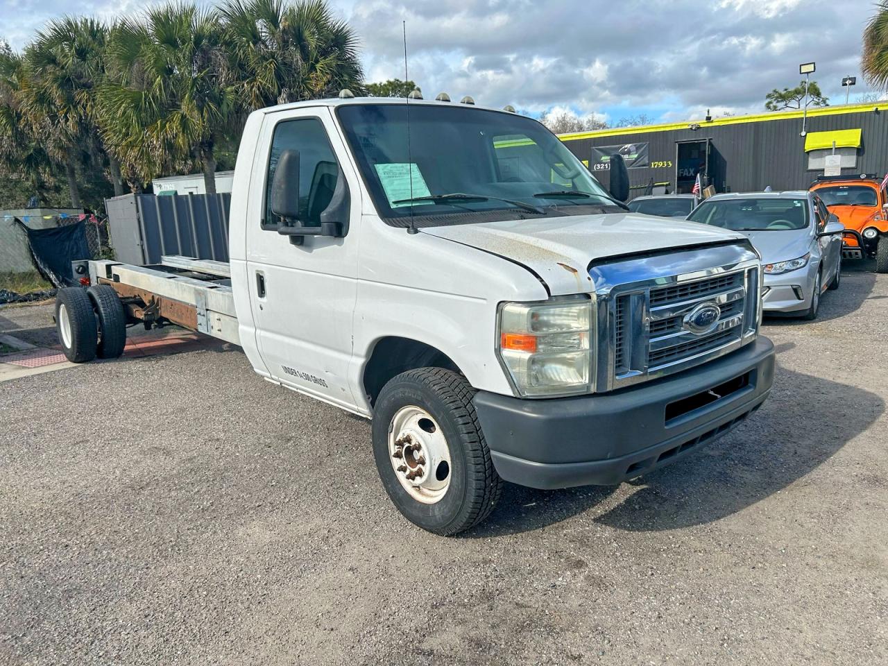2011 Ford Econoline Commercial, VIN 1FDXE4FS7BDA96555 — Minor dents and scratches