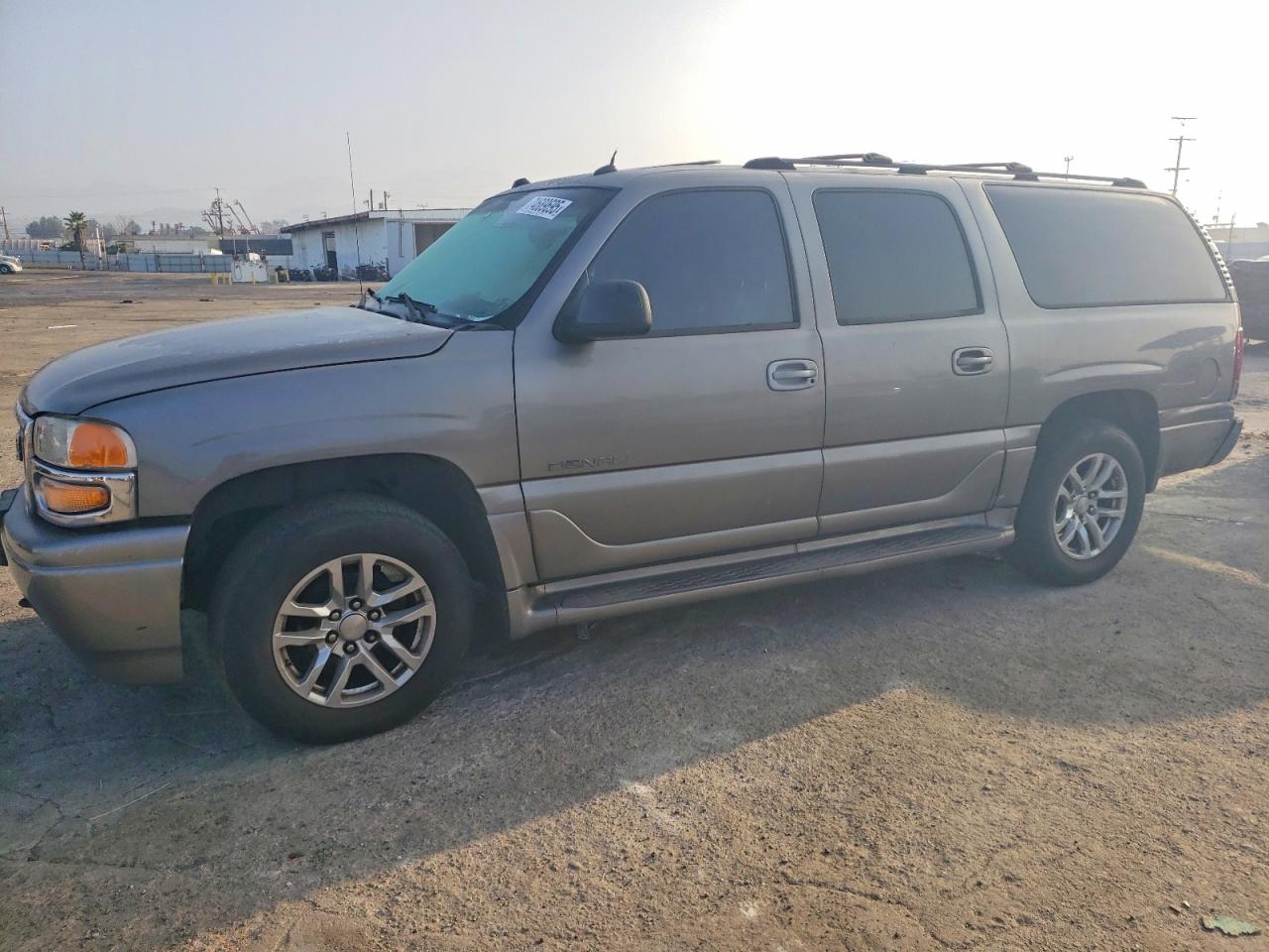2005 GMC Yukon XL, VIN 1GKFK66U75J211526 — Vandalism