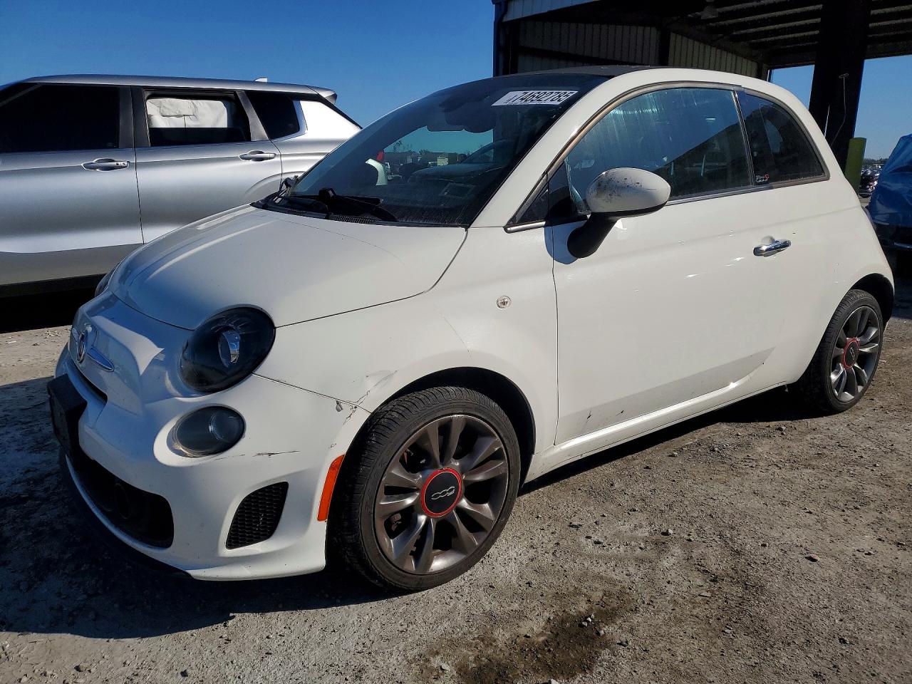 2018 FIAT 500 Pop, VIN 3C3CFFLH3JT412227 — Side