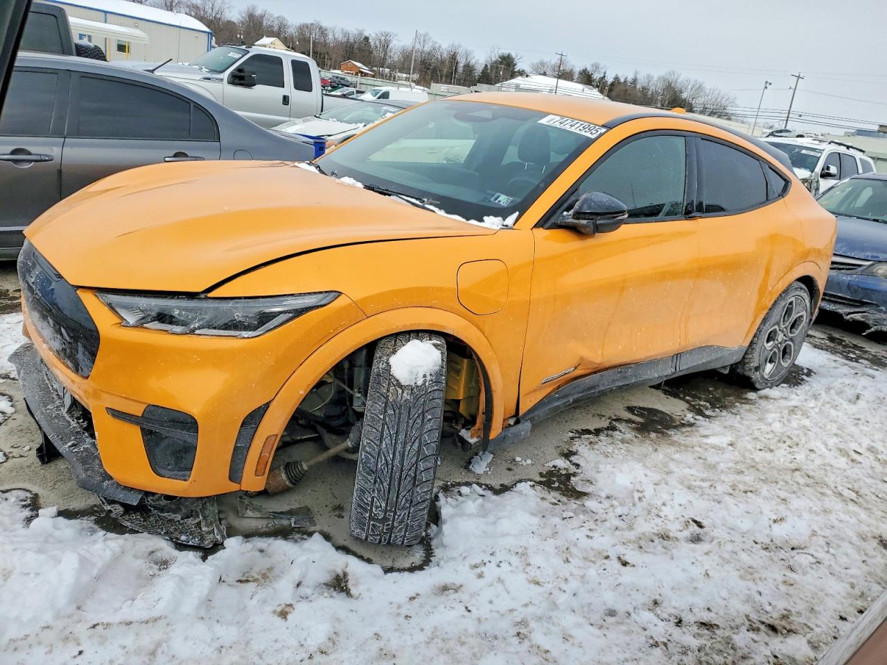 2021 Ford Mustang Mach-E GT, VIN 3FMTK4SE6MME01154 — Side