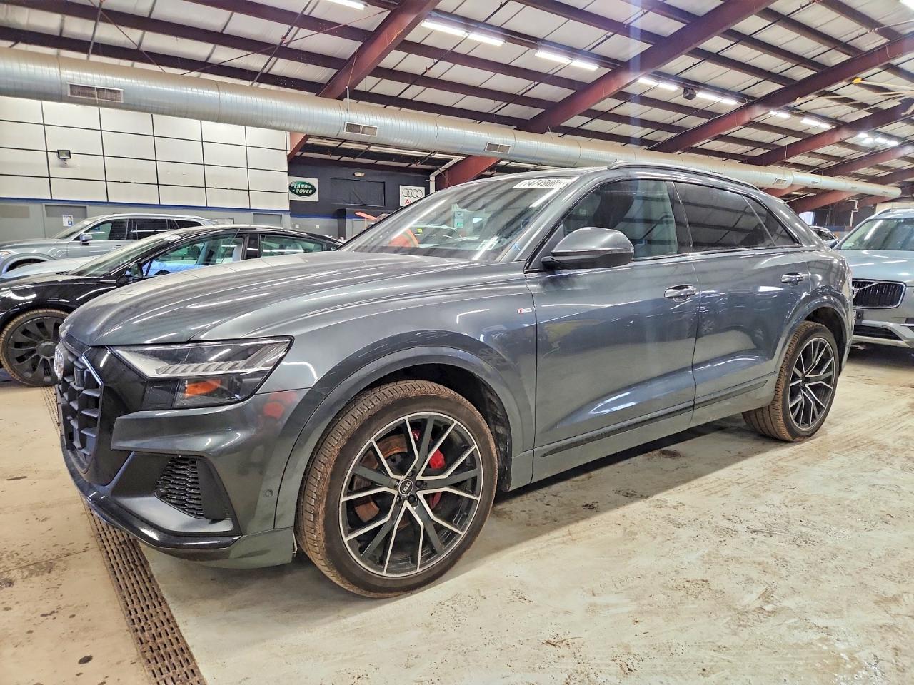 2021 Audi Q8 Prestige, VIN WA1FVAF16MD016939 — Мелкие вмятины и царапины