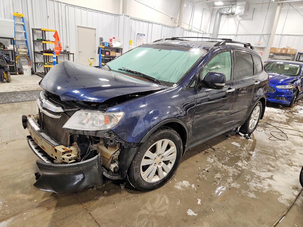 2014 Subaru Tribeca Limited, VIN 4S4WX9KD3E4400804 — Front end