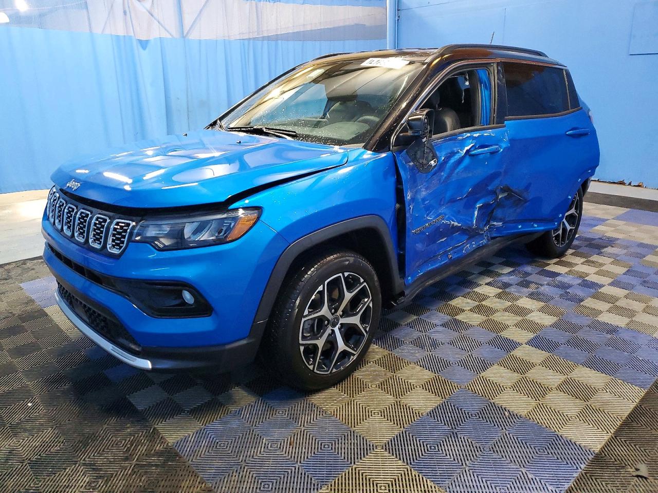 2025 Jeep Compass Limited, VIN 3C4NJDCN6ST513602 — Side