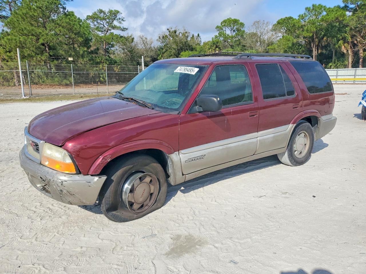 2001 GMC Jimmy SLE, VIN 1GKCS13W212189659 — Перед