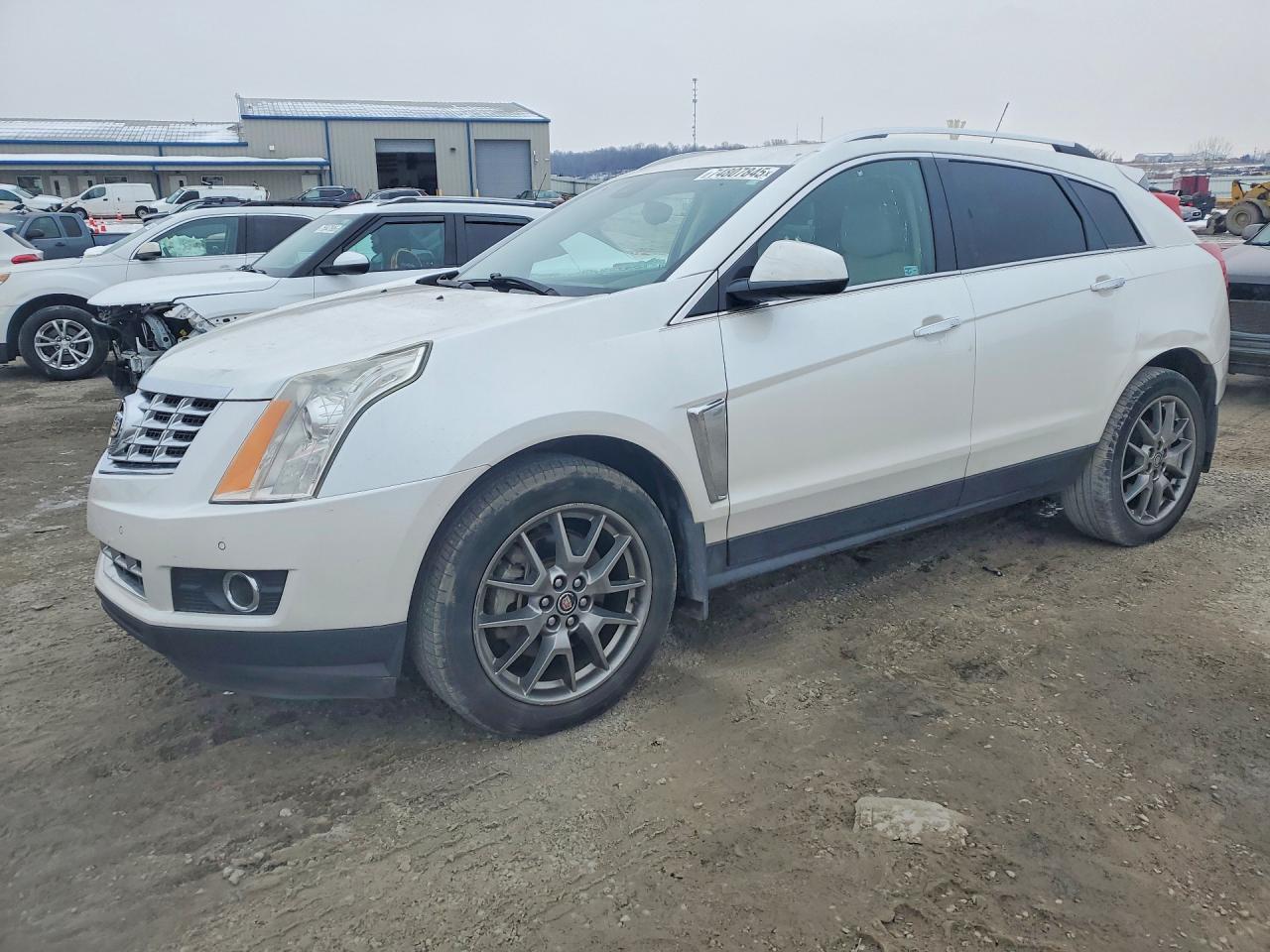 2015 Cadillac SRX Performance Collection, VIN 3GYFNCE37FS566376 — Rear end