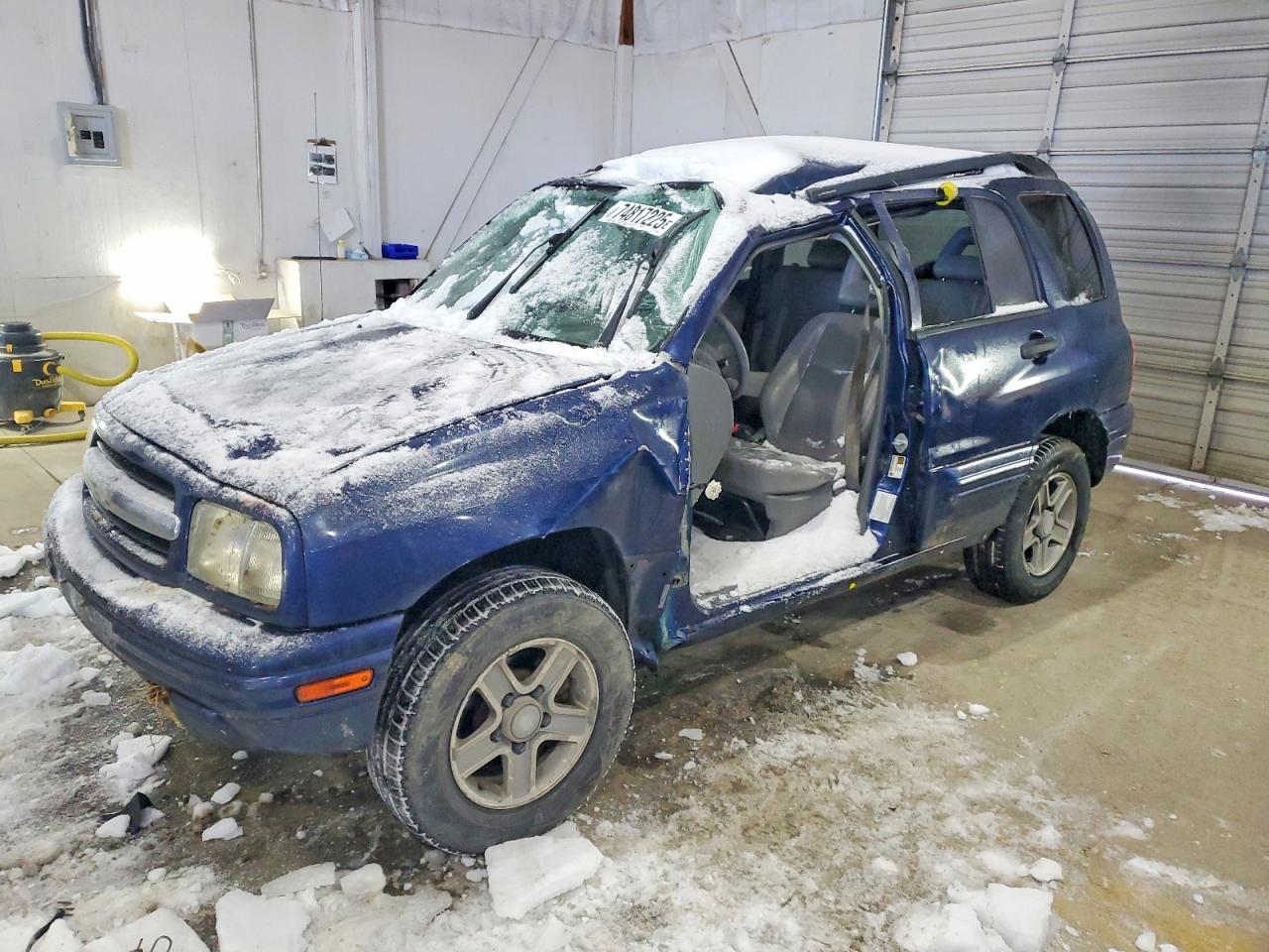 2004 Chevrolet Tracker LT, VIN 2CNBJ634746906520 — Side