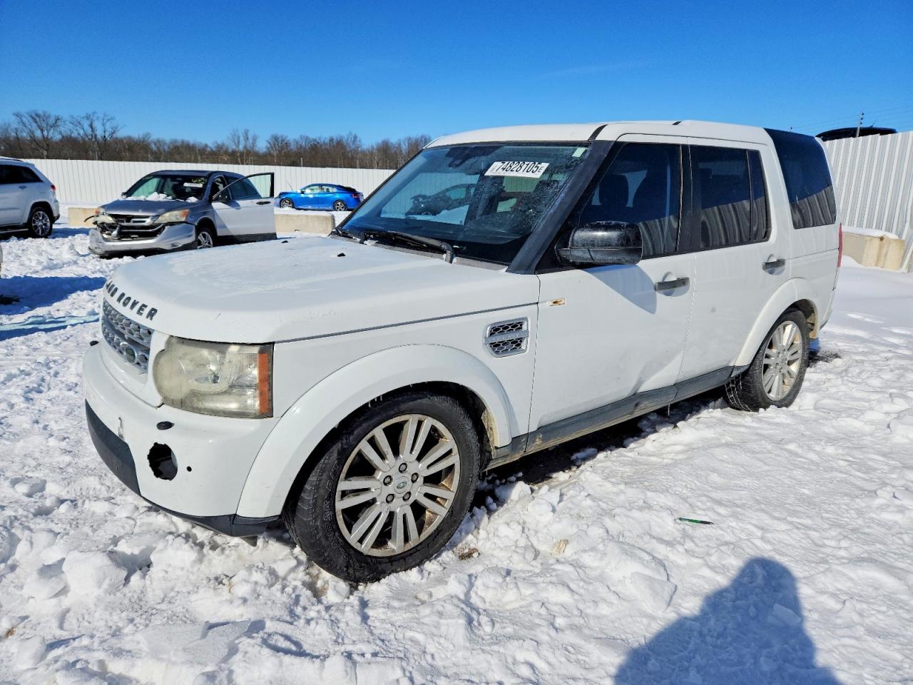 2011 Land Rover LR4 Lux, VIN SALAK2D43BA577070 — Side