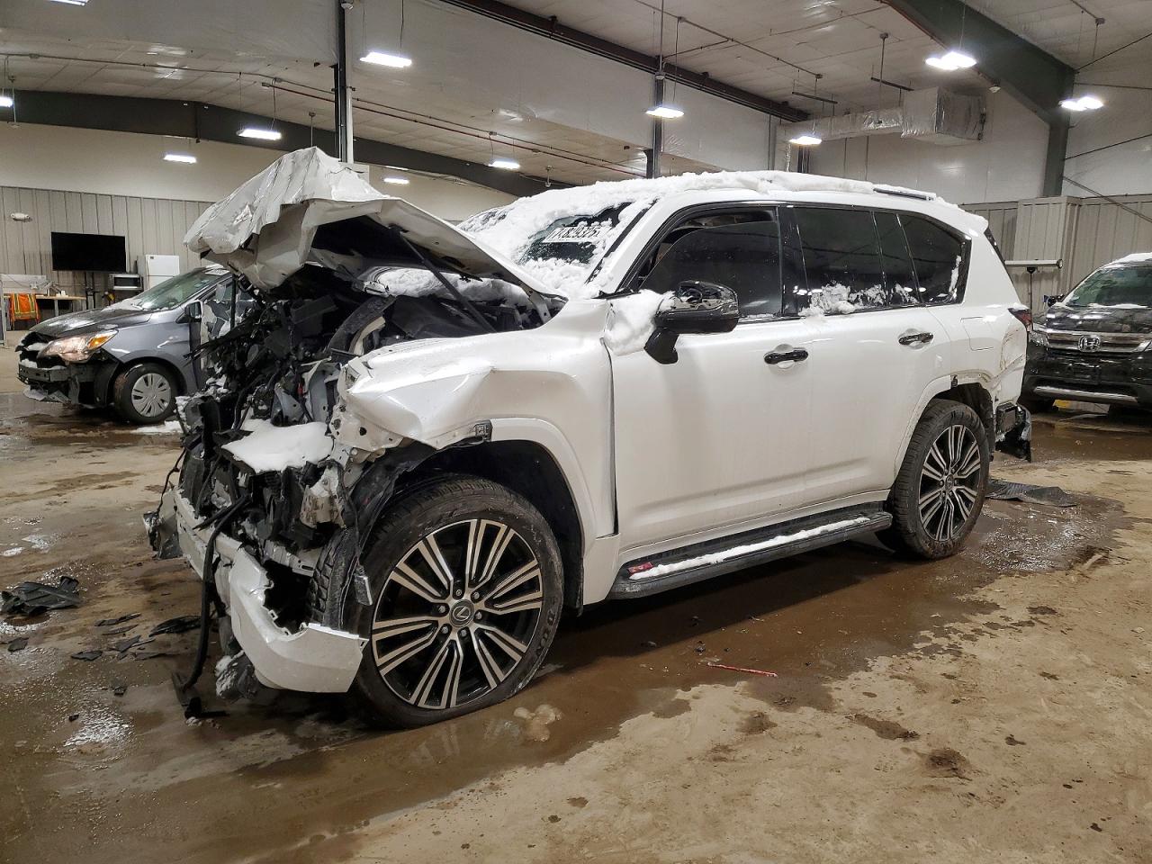 2025 Lexus LX 600 Luxury, VIN JTJGB7CX0S4075753 — Front end