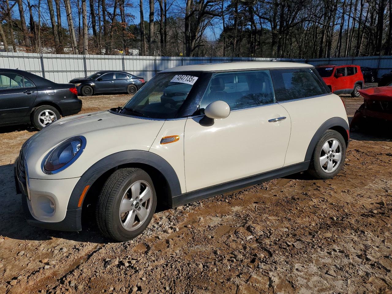 2016 MINI Hardtop, VIN WMWXP5C56G2D14720 — Зад
