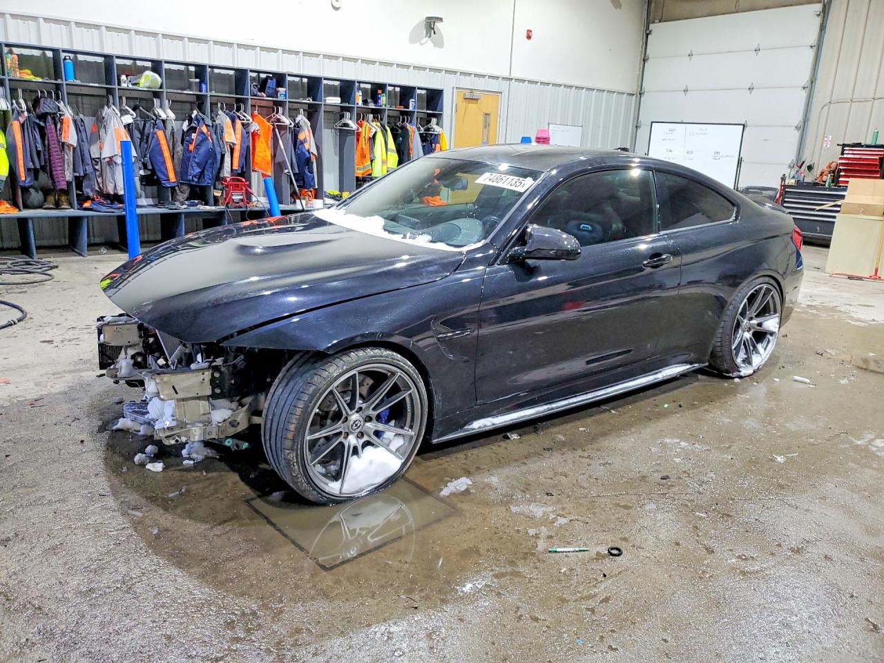 2017 BMW M4, VIN WBS3R9C56HK709569 — Front end