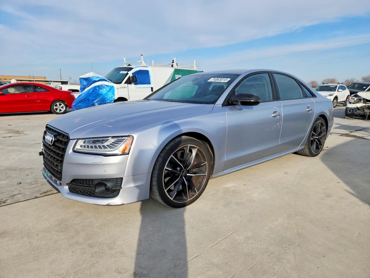 2017 Audi S8, VIN WUAJ5AFDXHN900783 — Front end