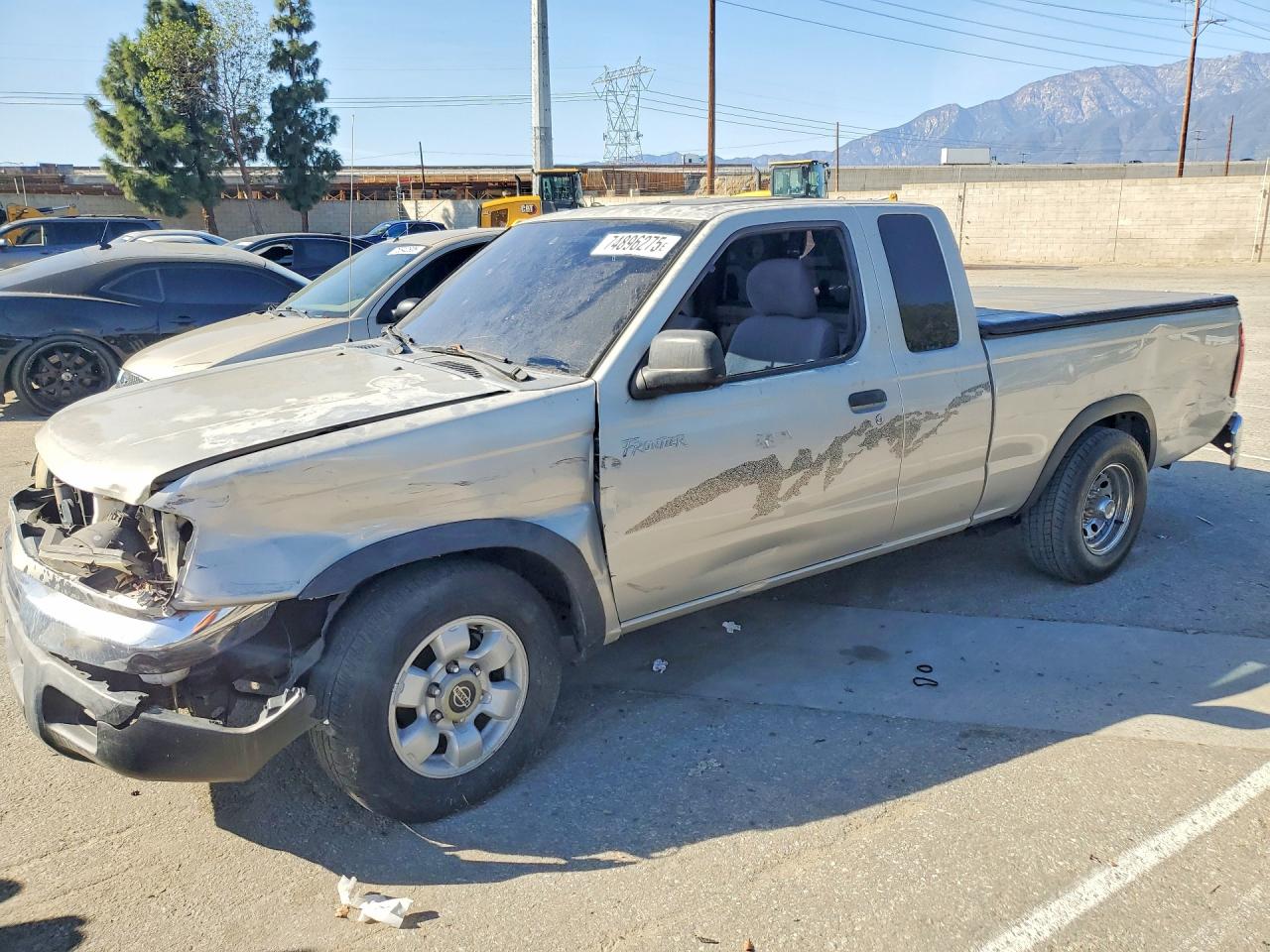 1999 Nissan Frontier XE, VIN 1N6DD26S6XC300965 — Front end