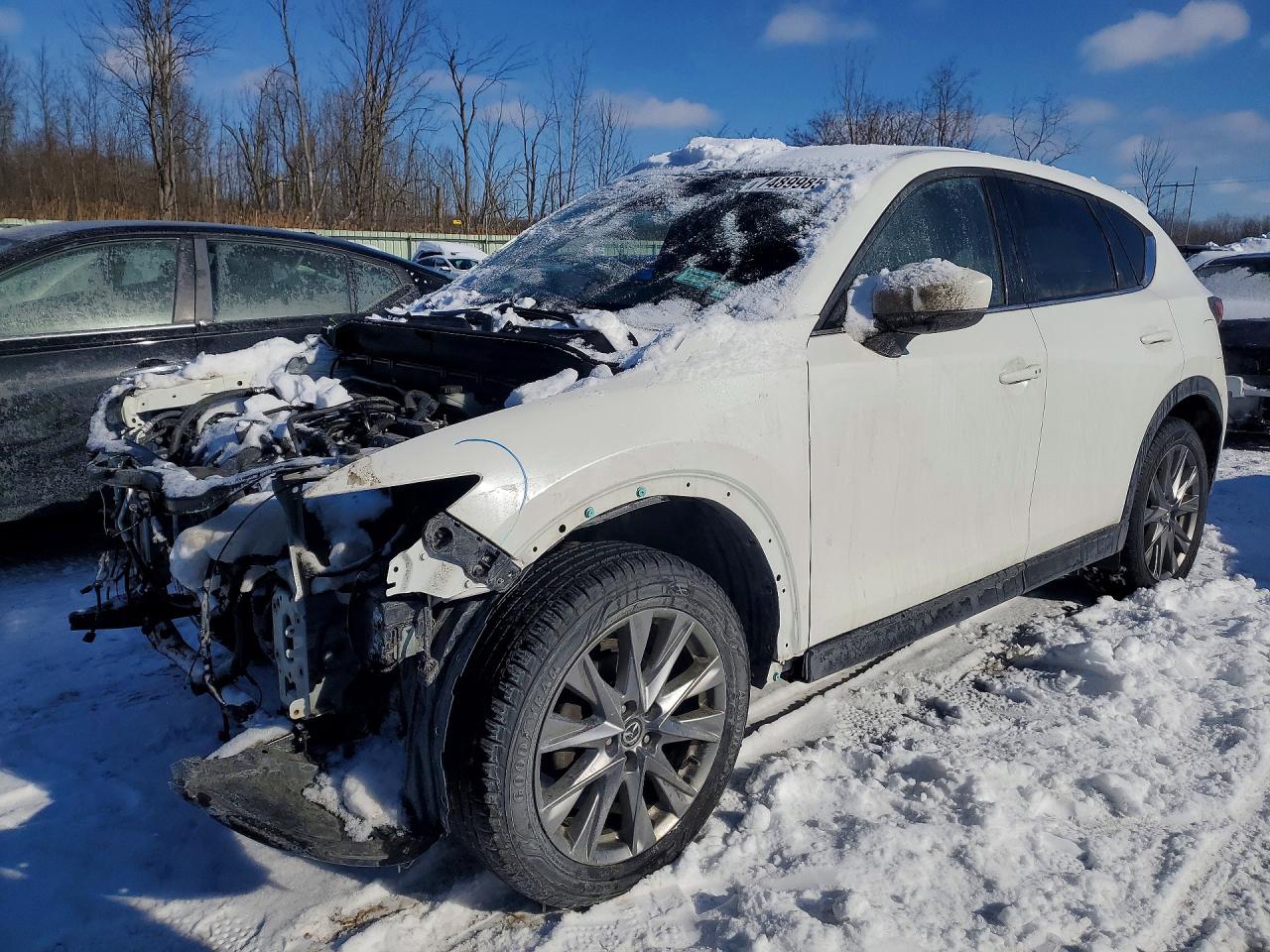 2021 Mazda CX-5 Grand Touring, VIN JM3KFBDM2M0429993 — Front end