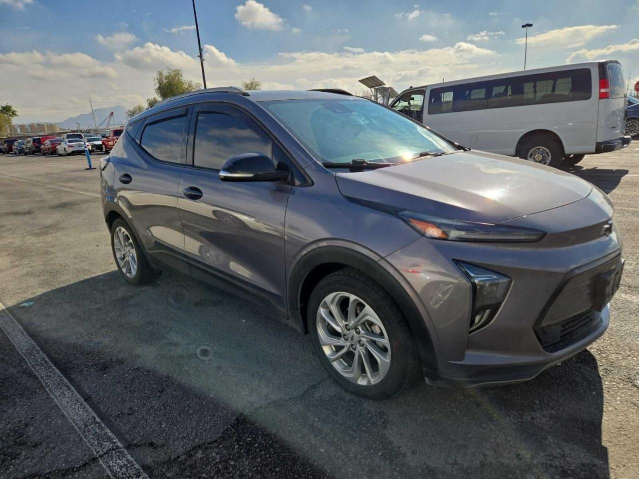 2022 Chevrolet Bolt EUV LT, VIN 1G1FY6S00N4110980 — Normal wear