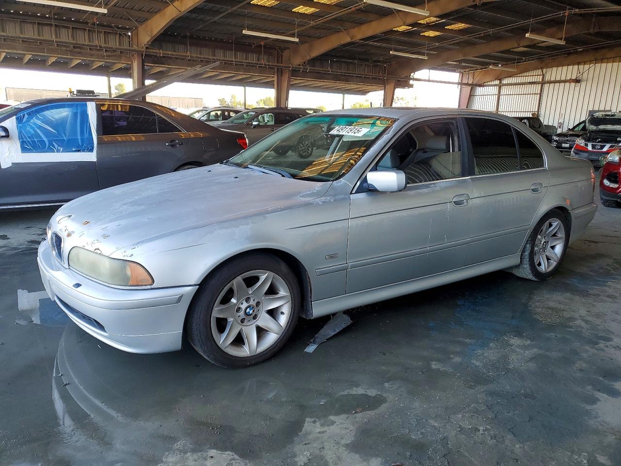 2002 BMW 5 Series 525i, VIN WBADT43422GY96825 — Мелкие вмятины и царапины