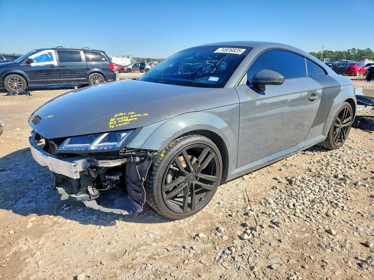 2016 Audi TT 2.0T, VIN TRUC5AFV5G1002294 — Перед