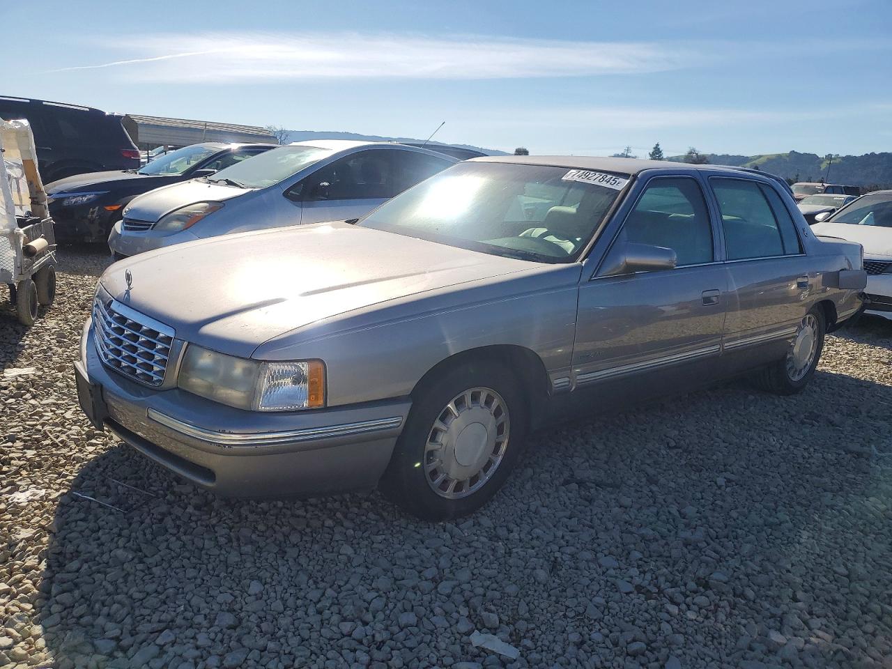 1998 Cadillac DeVille, VIN 1G6KD54Y1WU753244 — Rear end
