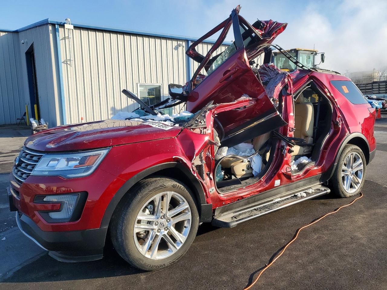 2017 Ford Explorer XLT, VIN 1FM5K7D84HGD02480 — Roof