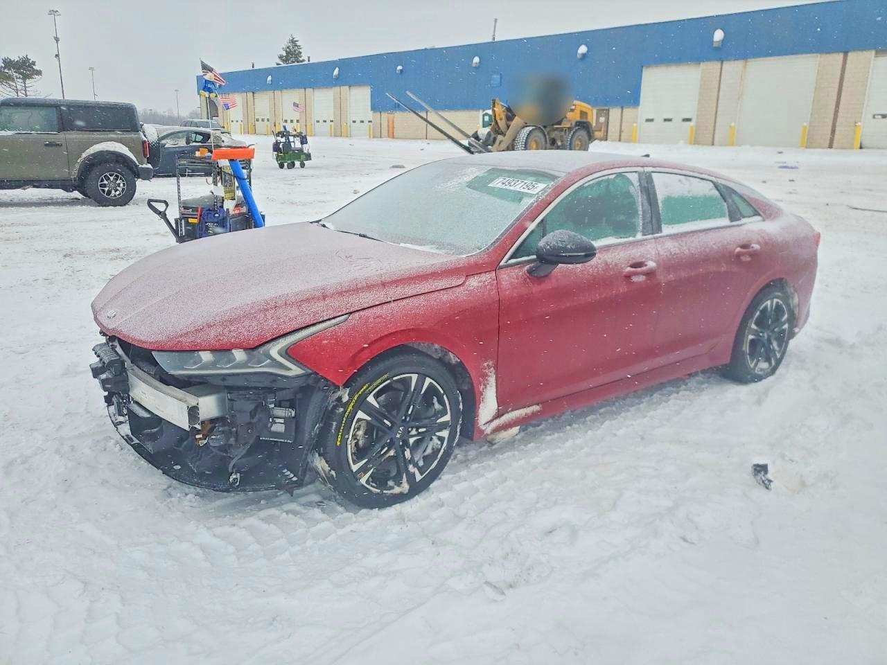 2021 Kia K5 GT-Line, VIN 5XXG64J25MG043046 — Front end
