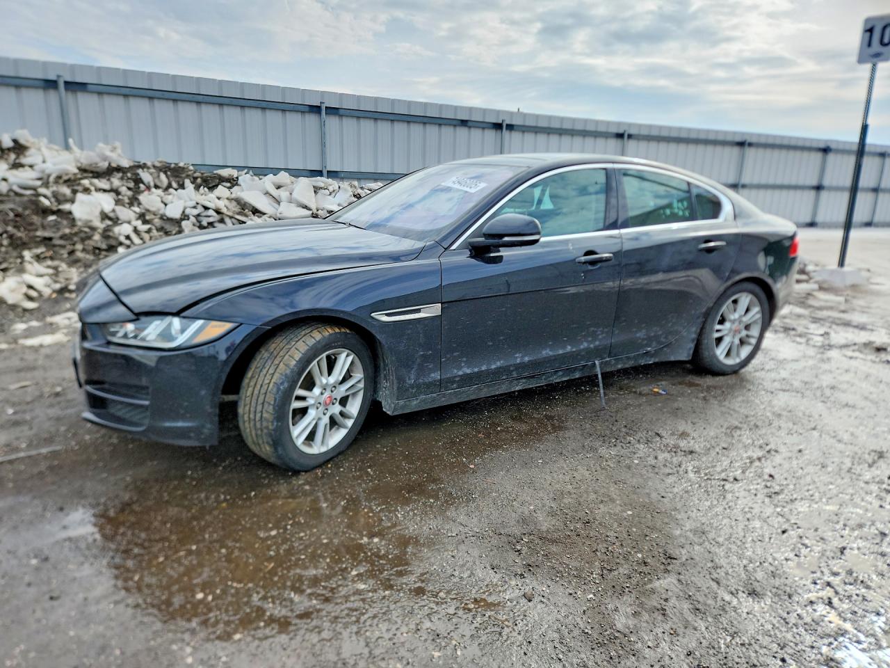2018 Jaguar XE 25t Prestige, VIN SAJAE4FX5JCP28724 — Side