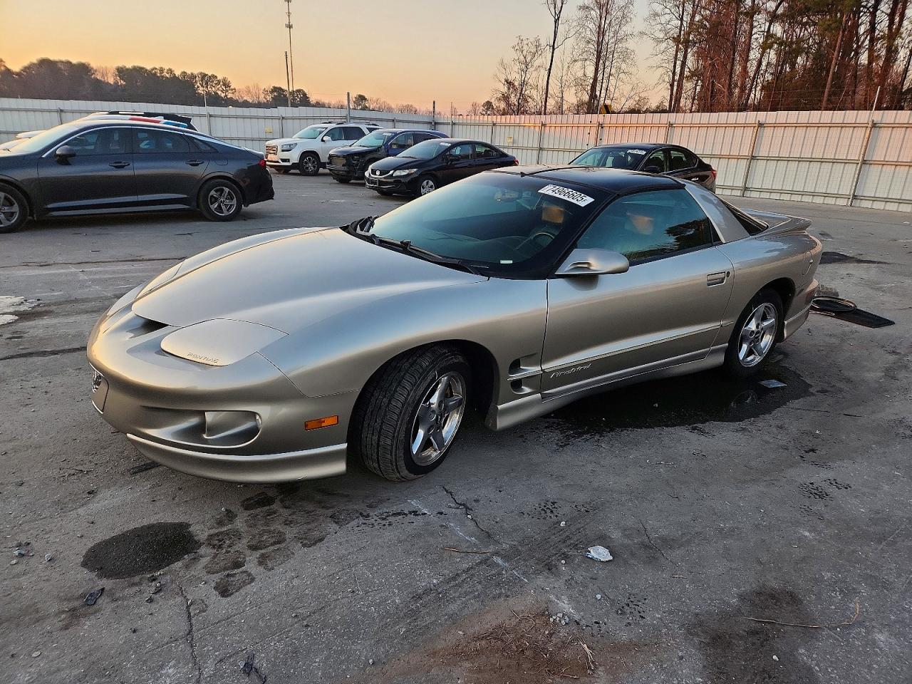 2000 Pontiac Firebird Firebird, VIN 2G2FS22K5Y2113309 — Front end