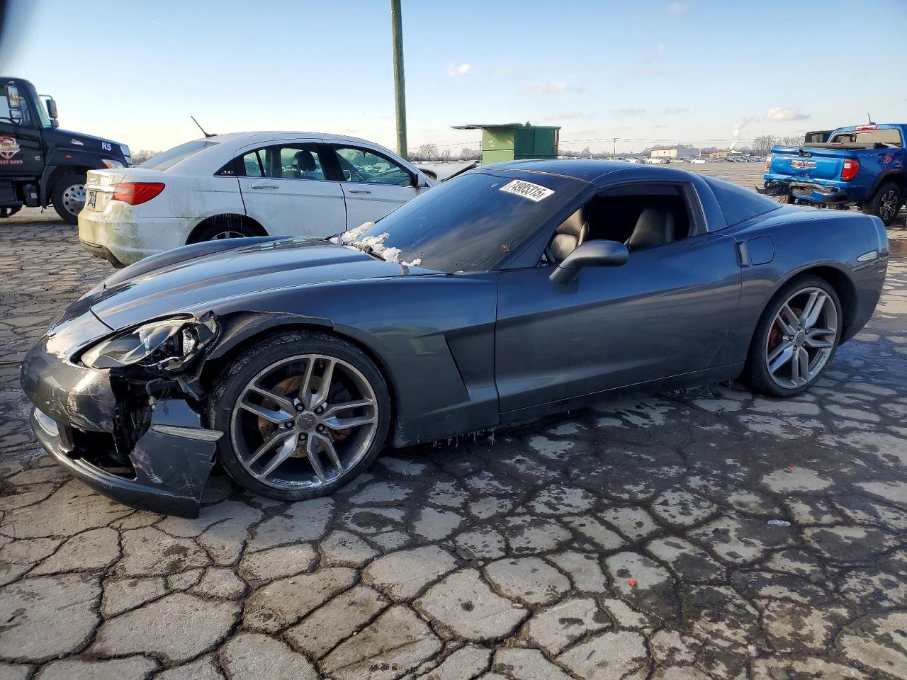 2010 Chevrolet Corvette 1LT, VIN 1G1YE2DW1A5101320 — Front end