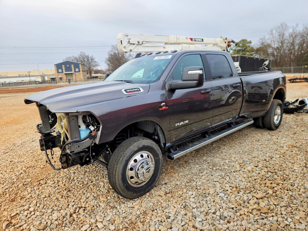 2026 Ram 3500 Big Horn, VIN 3C63RRHL7TG179165 — Front end