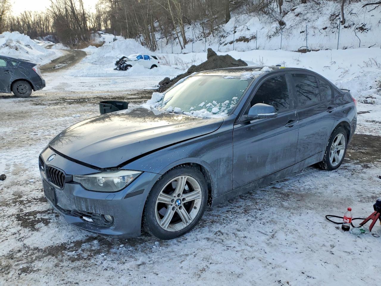 2014 BMW 3 Series 328i xDrive, VIN WBA3B5G56ENS11197 — Front end