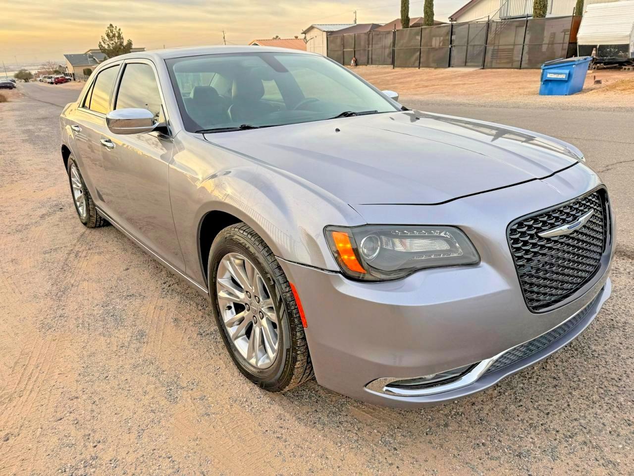 2016 Chrysler 300 C, VIN 2C3CCAEG1GH105723 — Prior damage history